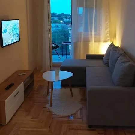 Apartment Lena *